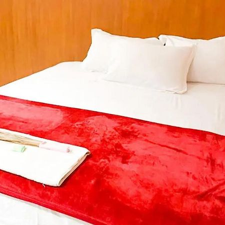 Hotel Shabine Rungkut Mitra Reddoorz Surabaya Exterior foto