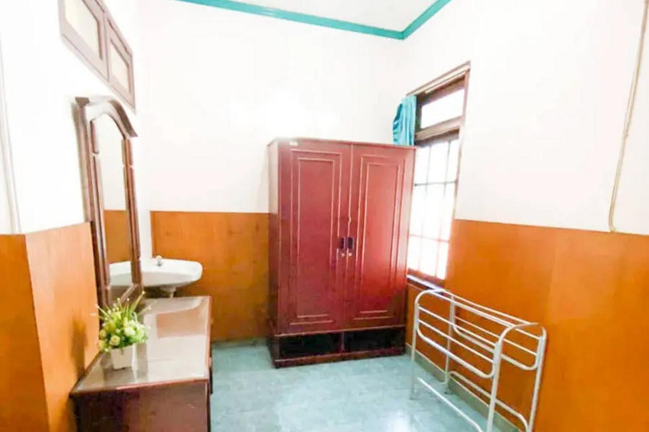 Hotel Shabine Rungkut Mitra Reddoorz Surabaya Exterior foto